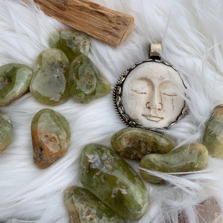 Wild Peonies Xo - Wholesale Spiritual Stone/Crystal - Grossular Green Garnet tumbles2