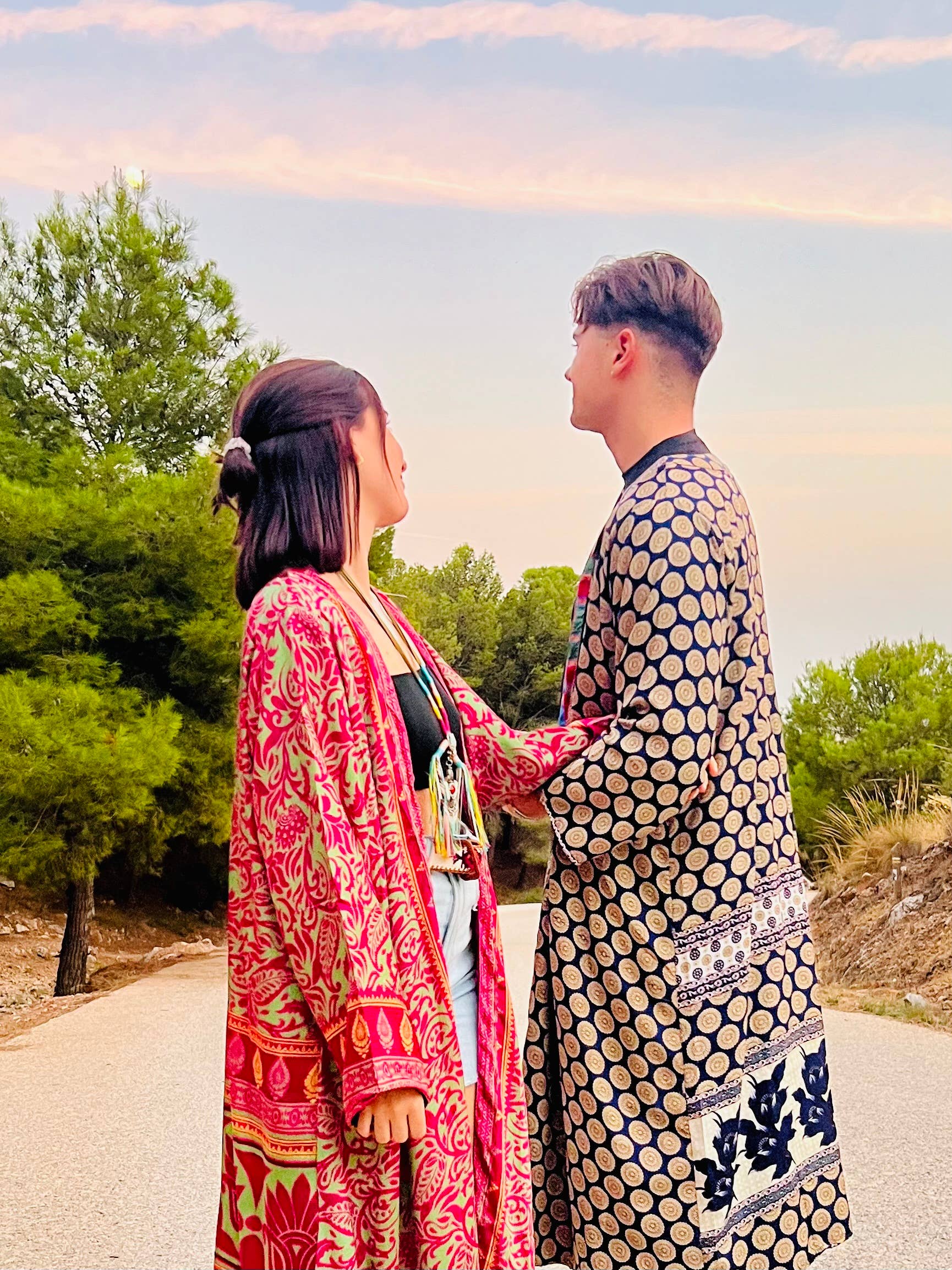 Kinomy – Engroshandel Kimono - Dame – Kinomy XL vendbare lange kimonos i silke til kvinder, pakke med 106