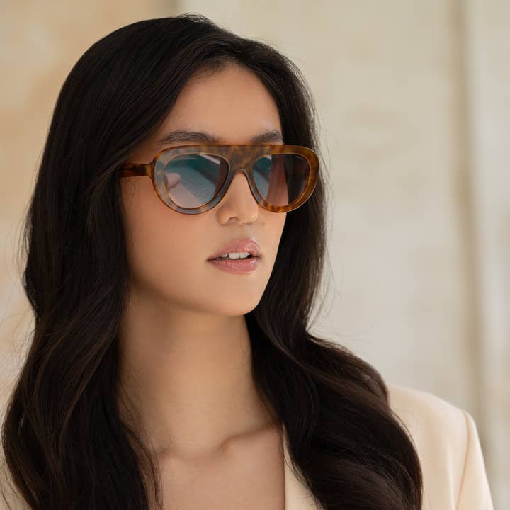Honey Tortoise Jetsetter Acetate Womens Aviator Sunglasses for wholesale on Faire1
