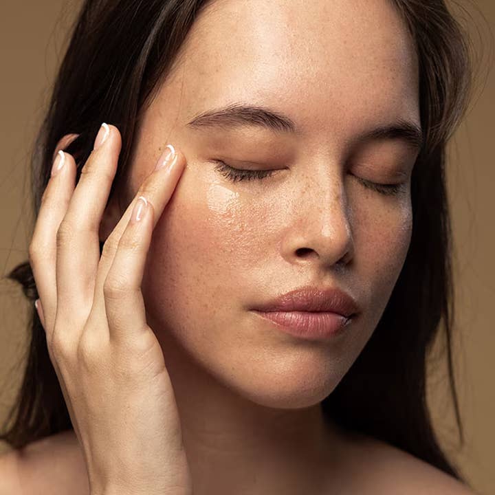 Bhava Wellness – Engroshandel Øjenserum – Nat Bloom lysende Eye Serum2