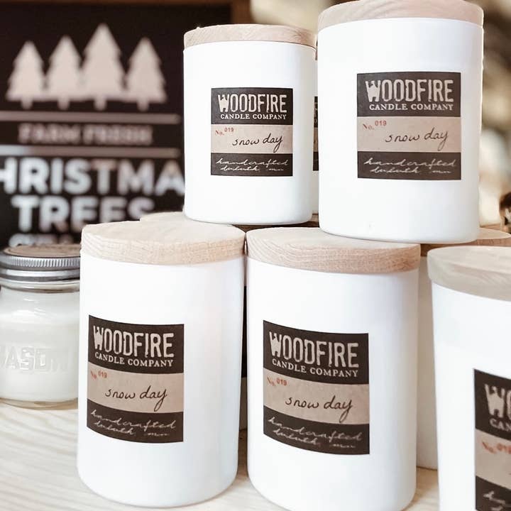 Bougie en cire de soja à mèche en bois blanc Printemps Été pour la vente par Woodfire Candle Company