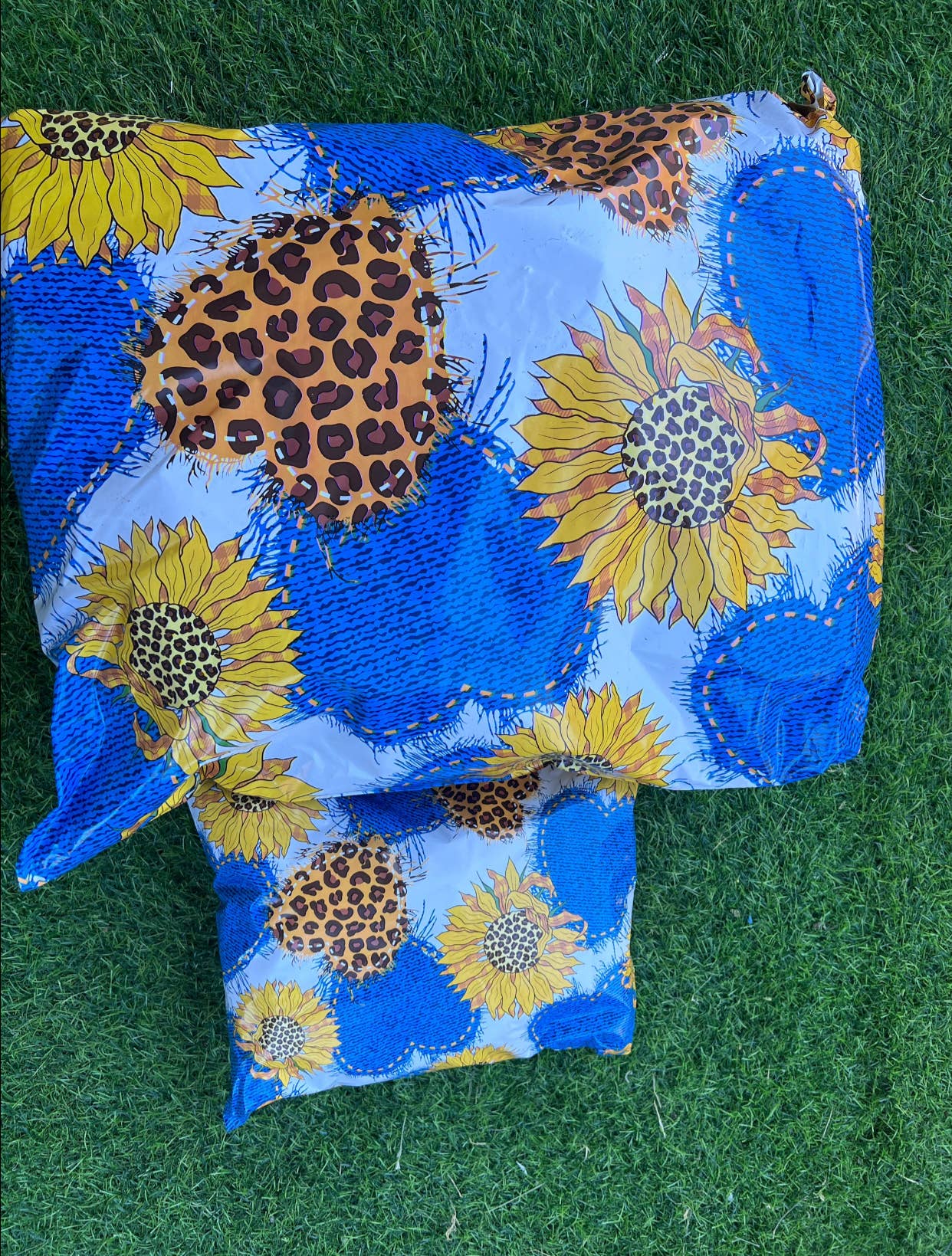 Majestic mailers – Engroshandel Konvolutter – 19x24 Denim solsikke poly mailers antal 50