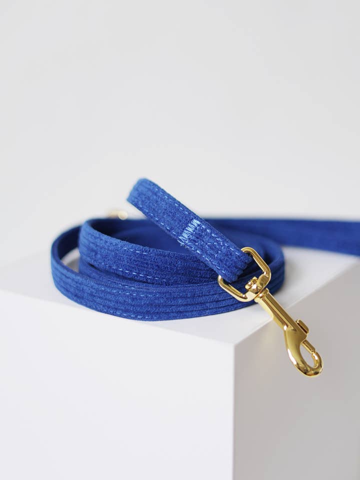 HUNDELINE KONGEBLÅ for engroshandel hos Moniandme