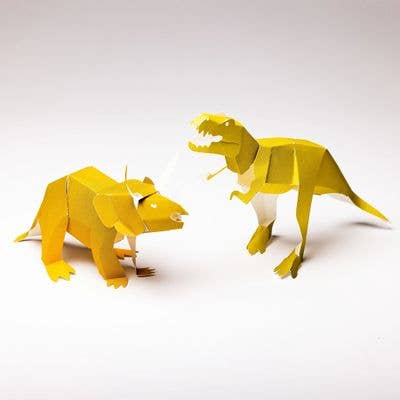 Animaux en papier. Série Dinosaurs pour la vente par Duarte PaperArt