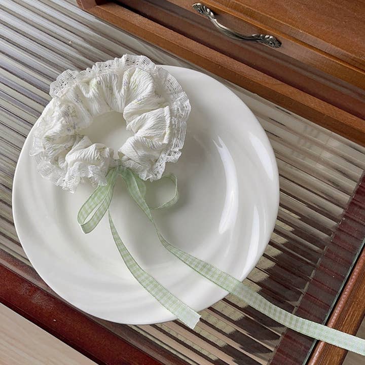 WEST AUSSIE SUPPLIES – wholesale Scrunchie - Women’s – Gifty - Floral Pattern Lace Trim Scrunchie