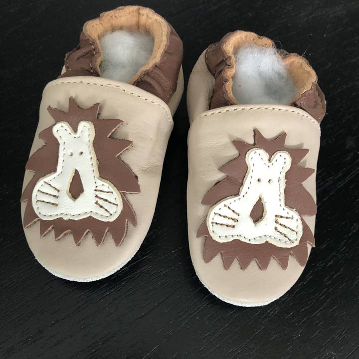 Mjukt läder baby skor Lion för wholesale av Olea London Ltd