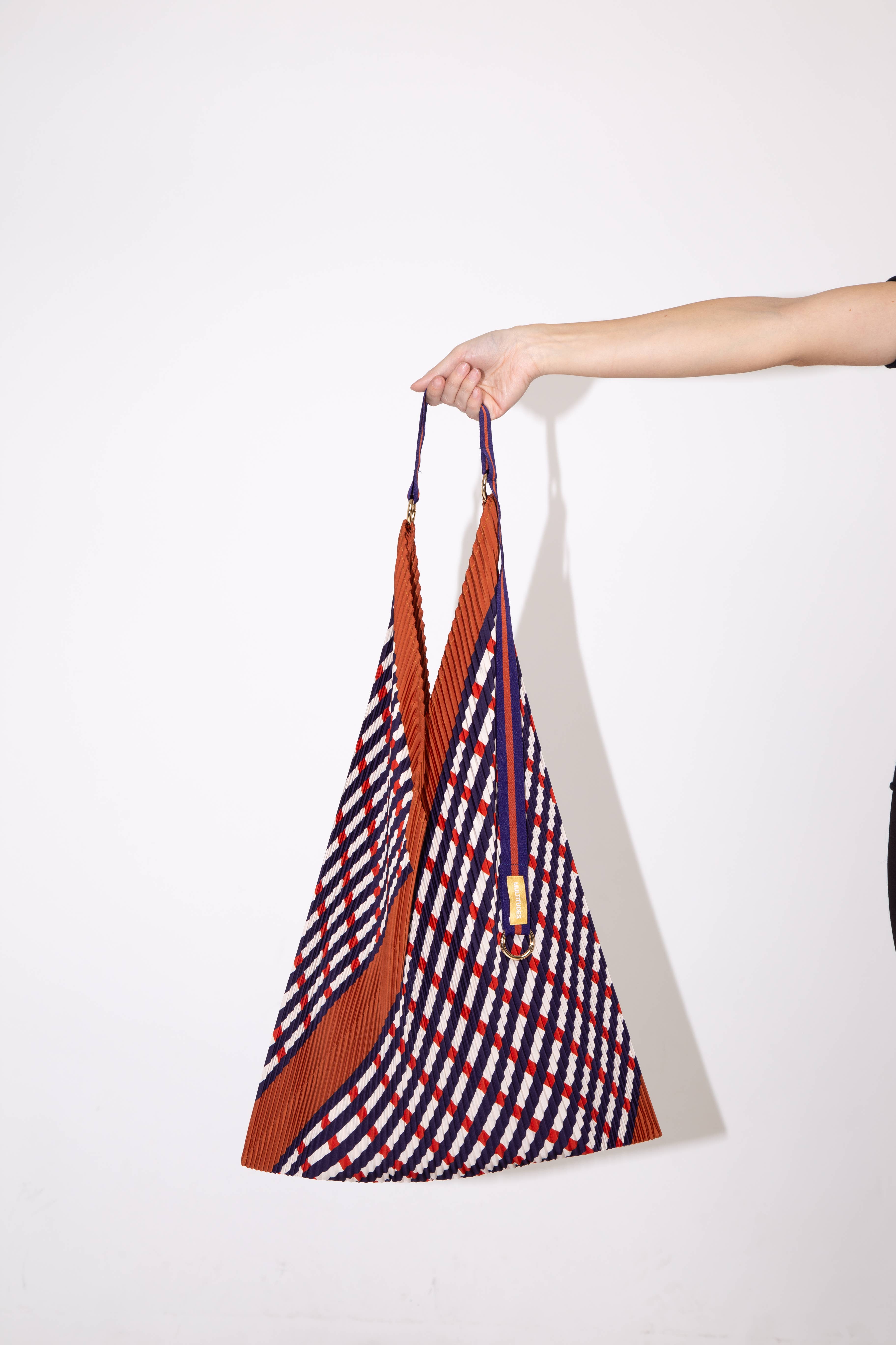 Multitudes – Bolsa de ombro – Mulher por atacado – Bolsa Sophia Terracota com pregas1