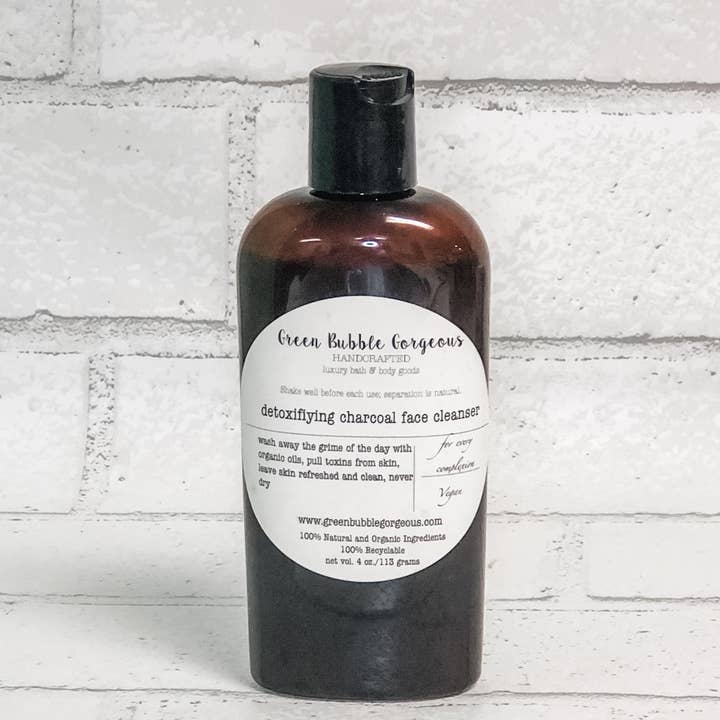 Ontgiftende gezichtsreiniger voor houtskool voor wholesale door Green Bubble Gorgeous