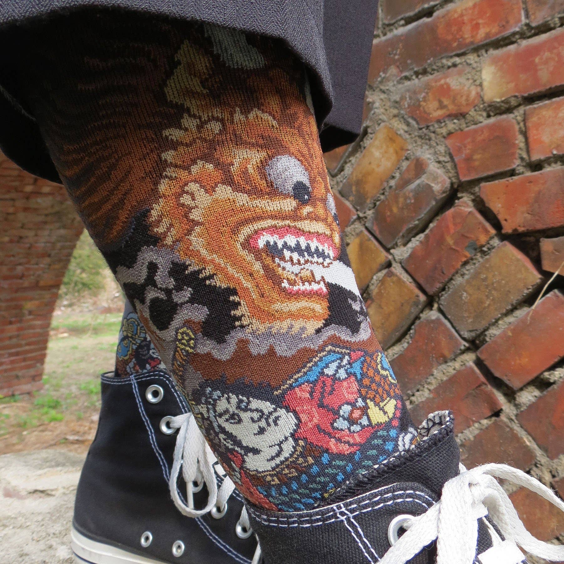 JHJ International Company Limited – wholesale Socks – Unisex – Japanese Masterpiece - Raiko severing the head of the Shuten-doji8