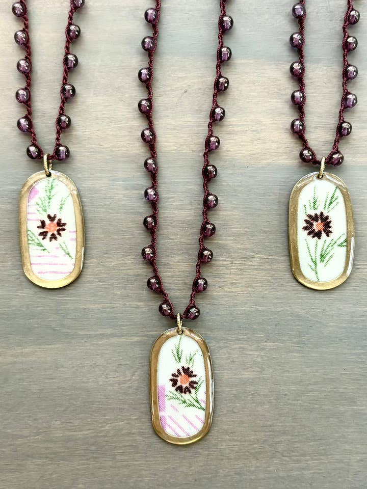 Colar de Linho Francês, Fio de Cristal de Amora Croché por atacado de Twist Style