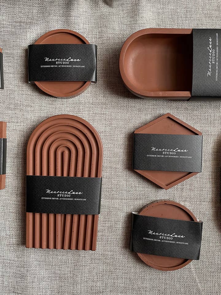 Dessous de verre rond en jémonite pour la vente par Maureen Luxe Studio