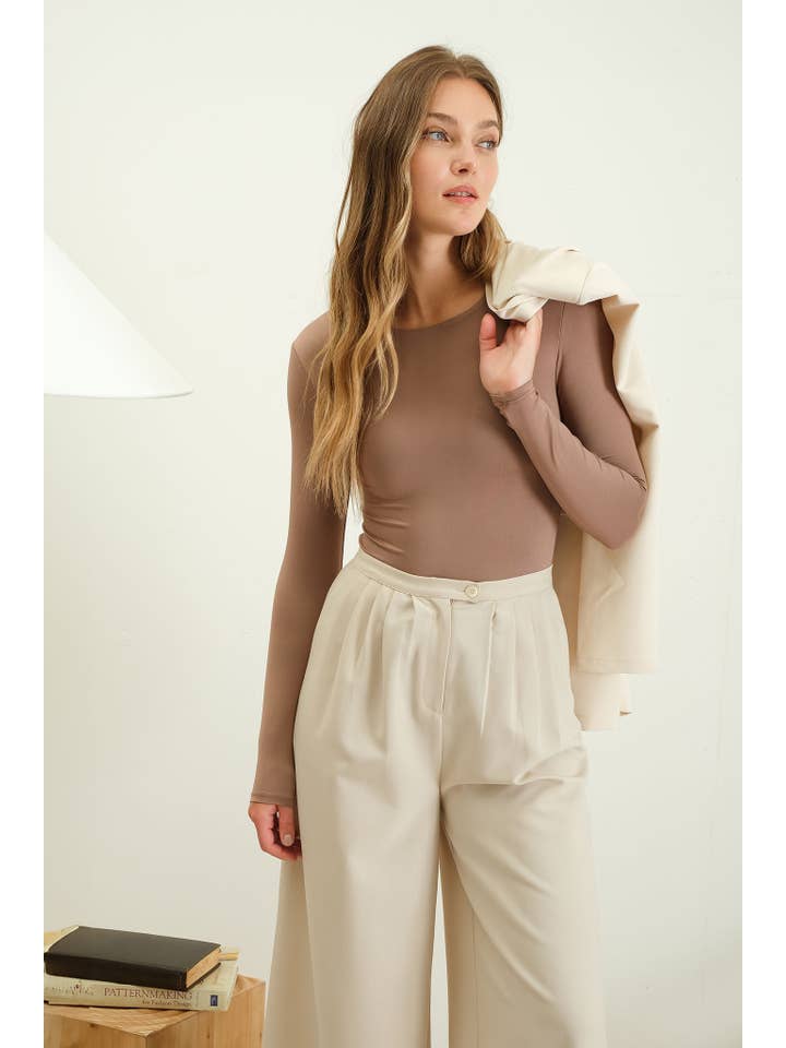 The Workshop Studio - Wholesale Bodysuit - Women's - SOLID ROUND NECK LONG SLEEVE BODYSUIT