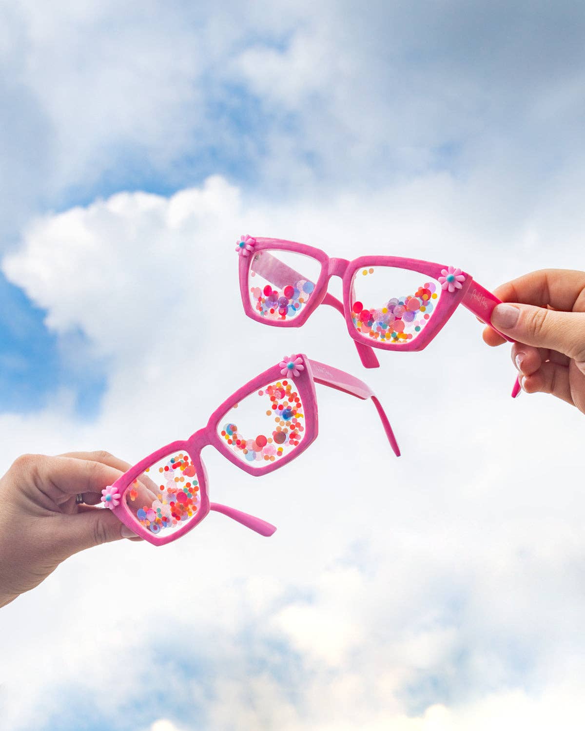 Packed Party – wholesale Sunglasses – Women's – Vitamin Me Confetti Party Glasses1