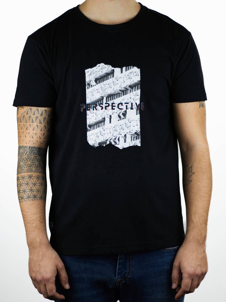 T-shirt de Homem "Perspetiva" - Preto por atacado de The Turtle Lab Shop
