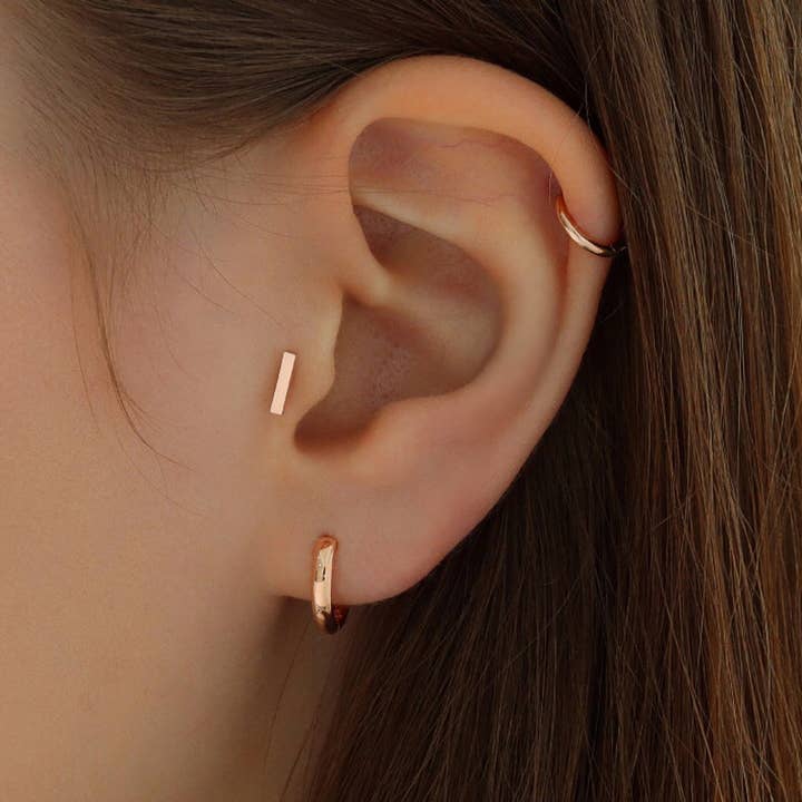 Musemond – wholesale Enkelt örhänge – Fyrkantig Bar Labret Piercing- 14K guld