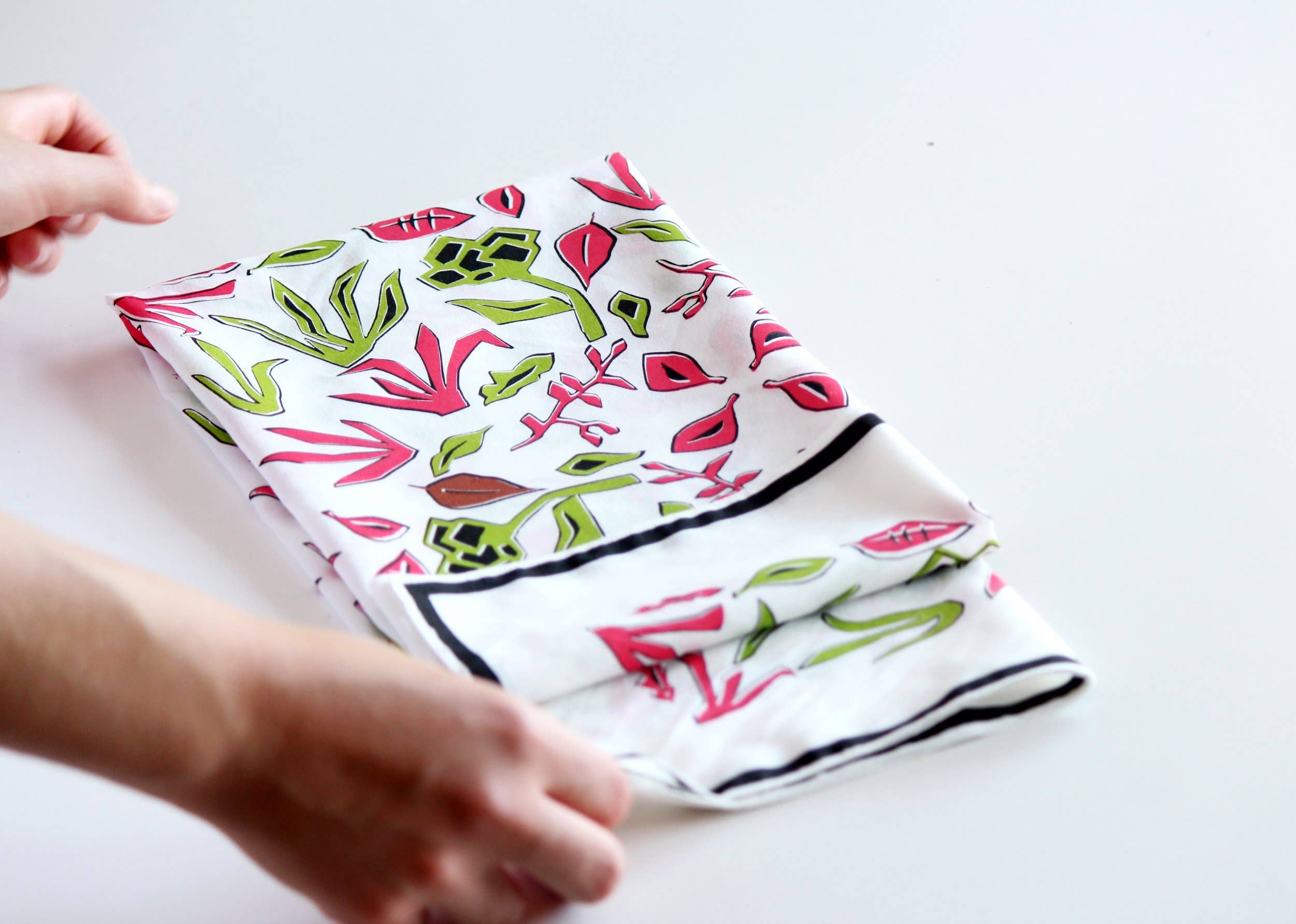 Matilde Beldroega - Wholesale Zakdoek - Uniseks - Sjaal van een mix van zijde en katoen - Bloemen 4