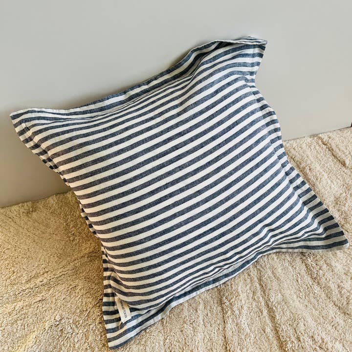 Mama and Tochter - Wholesale Throw pillow cover - Pure French Linen Cushion Cover with Flange Detail - Navy Stripe0