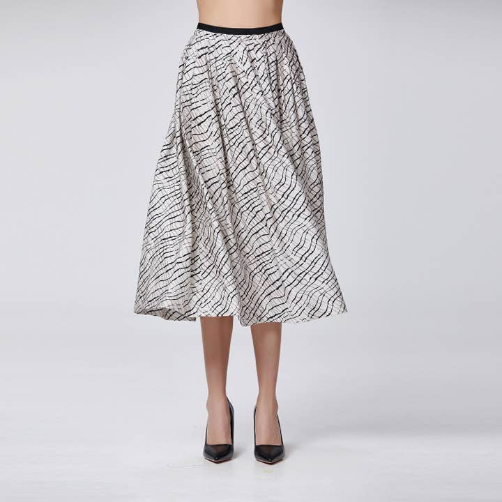 Pleated midi skirt for wholesale by Smart and Joy