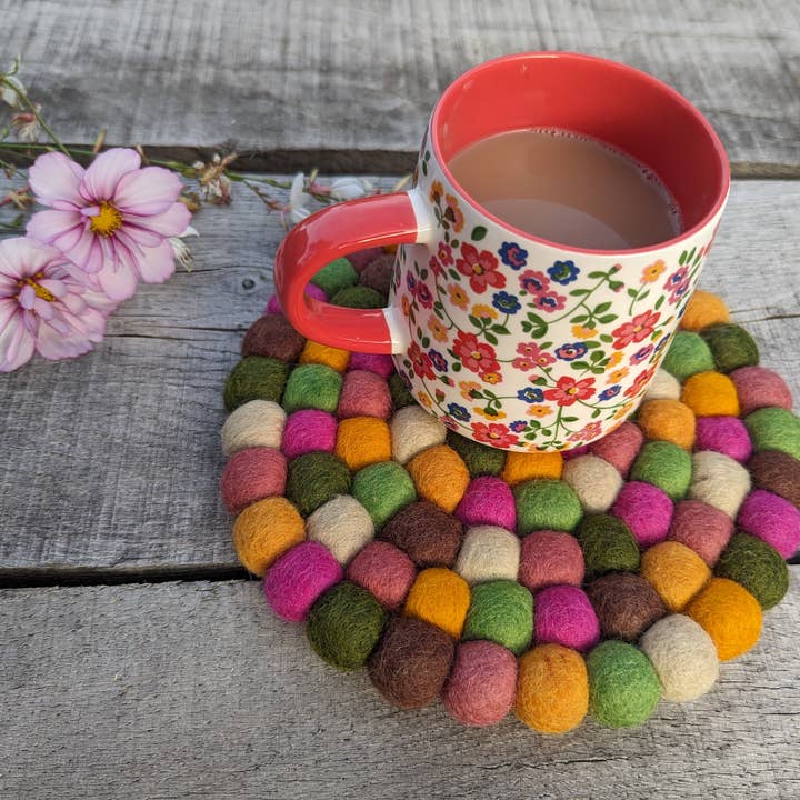 Cool Trade Winds - Wholesale Placemat - Fun Felt Wool Ball Placemat / Trivet16