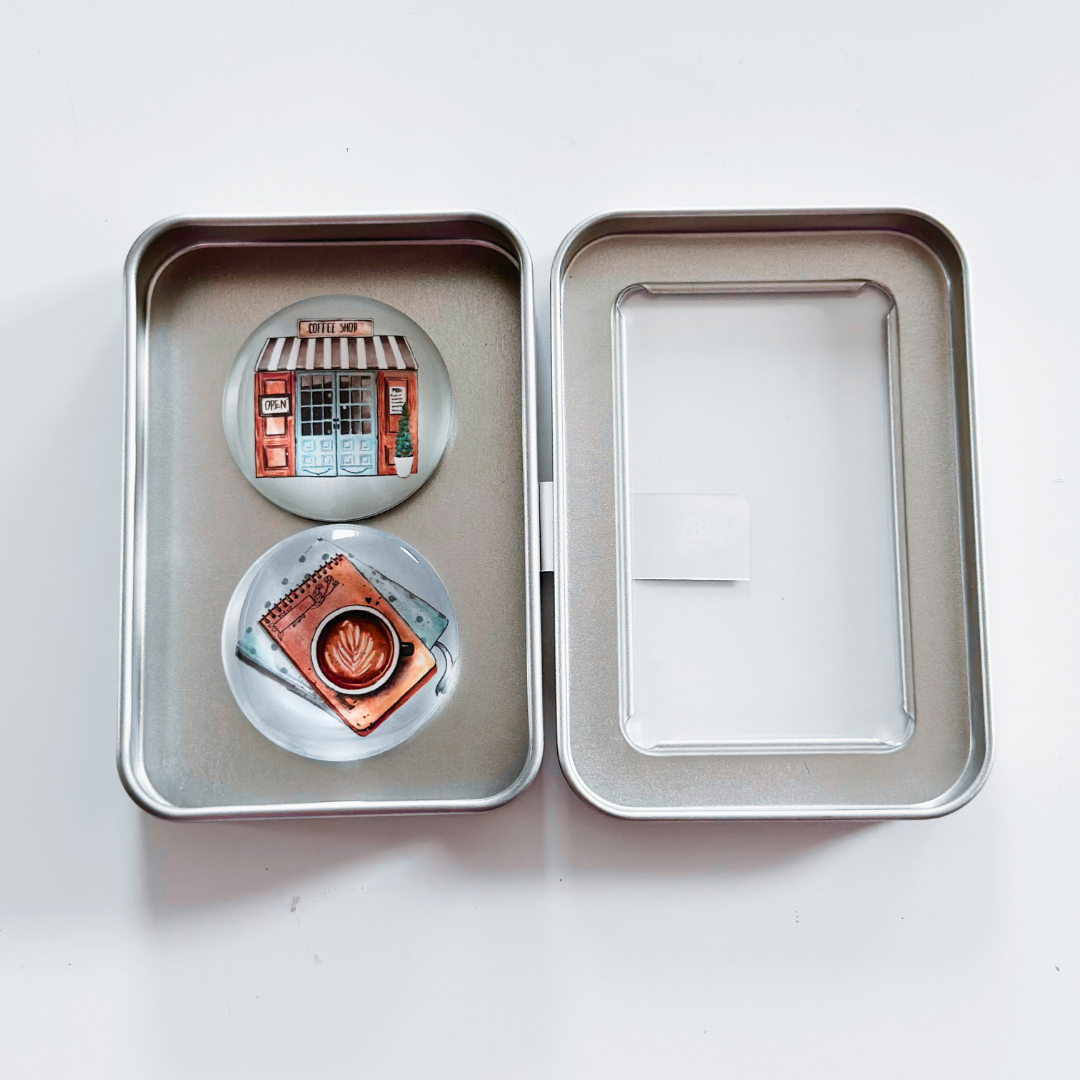 So Thoughtful Gifts - Wholesale Magneet - Coffee Shop blikset met glazen magneet3