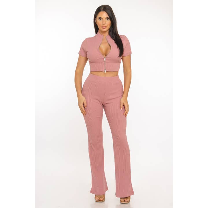 Set met voorrits mock neck top en uitlopende leggings voor wholesale door omgstyles