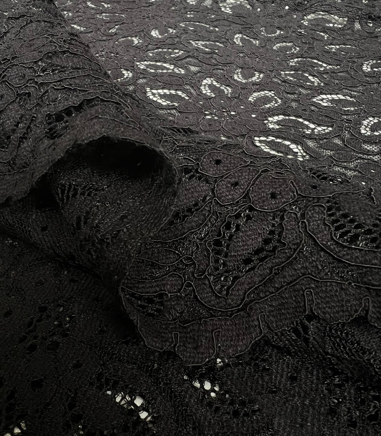 COUSETTE - Wholesale Fabric - Lace fabric - Belladone1