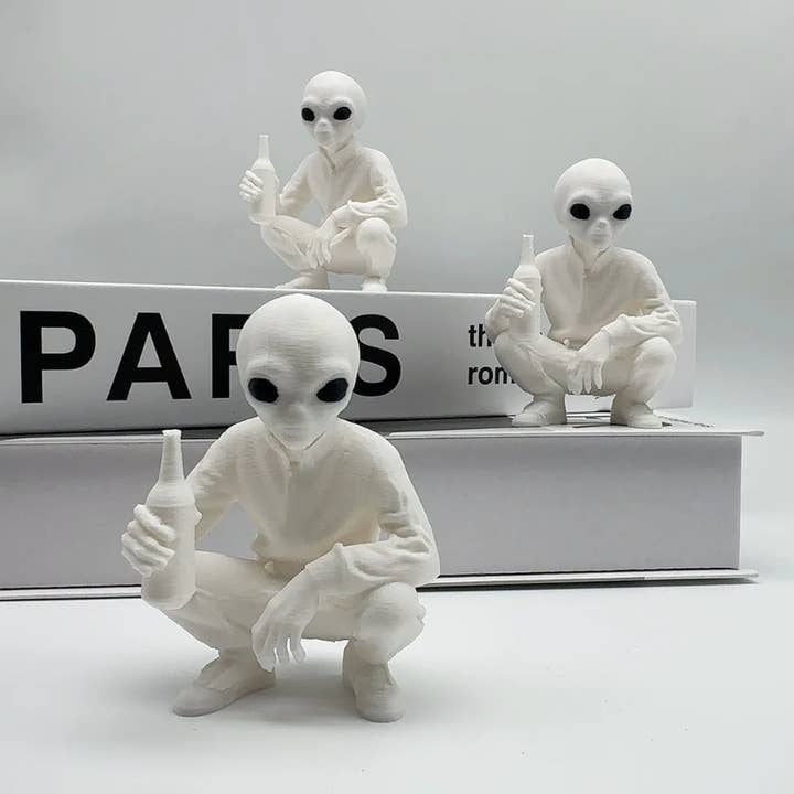 3D Alien Squatting Statue for Indoor and Outdoor Decor for wholesale by Buddha Ayurveda