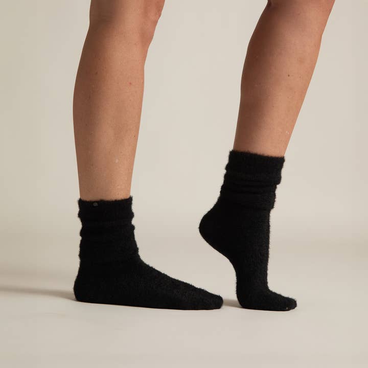 Faceplant Dreams - Wholesale Socks - Women's - Faceplant Soft Fuzzy Lounge Socks5