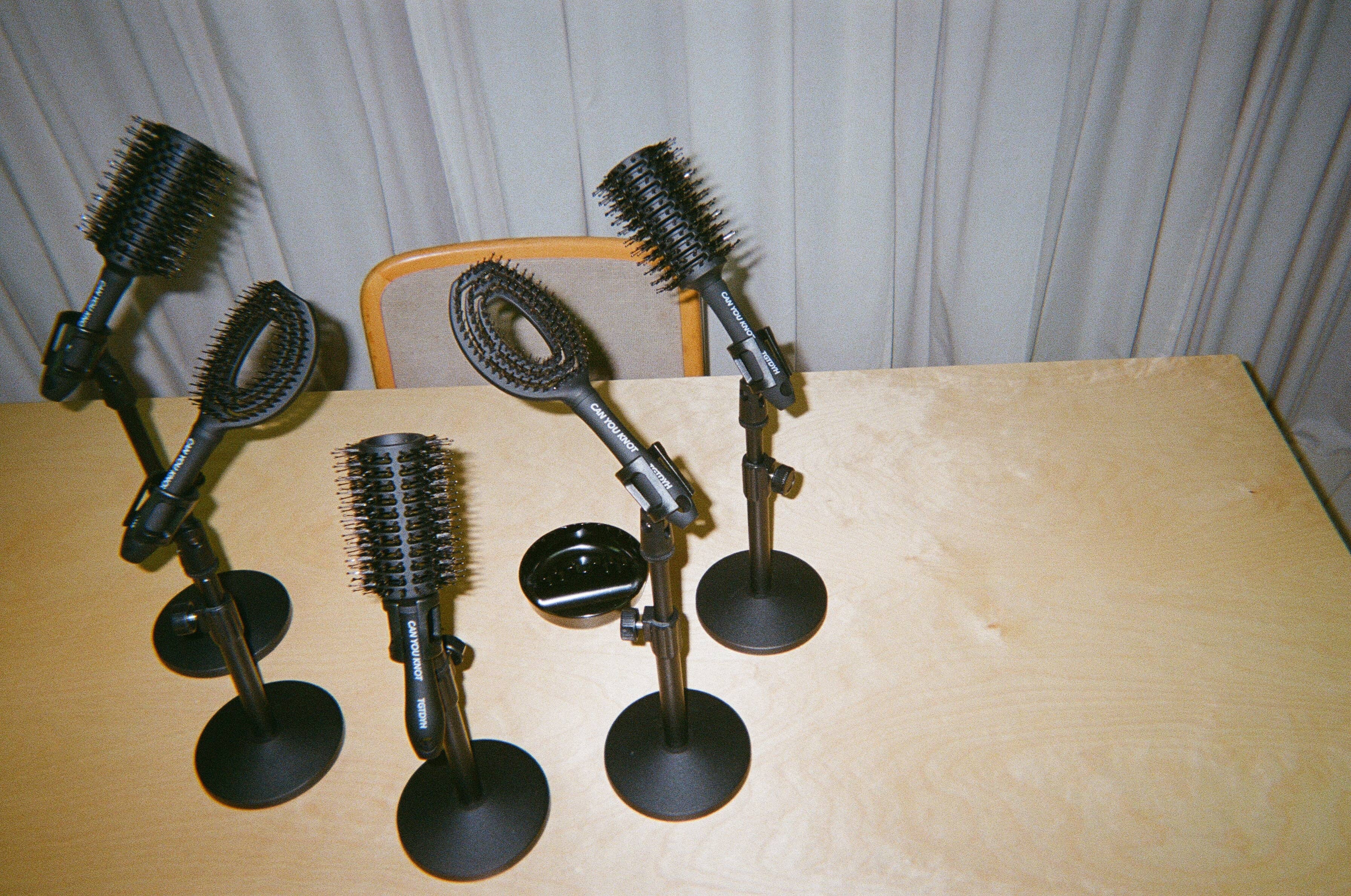 THAT GIRL THAT DID YOUR HAIR – Escova/pente por atacado – ESCOVA NODOSA PRETA1