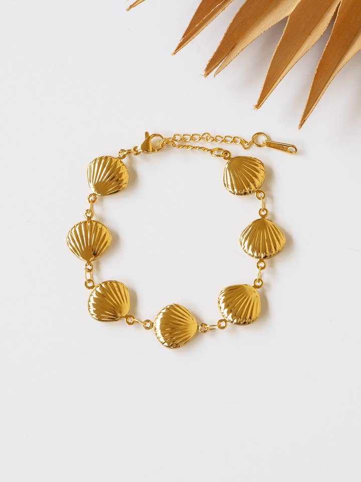 Golden Shell Bracelet for wholesale by Bali Queen