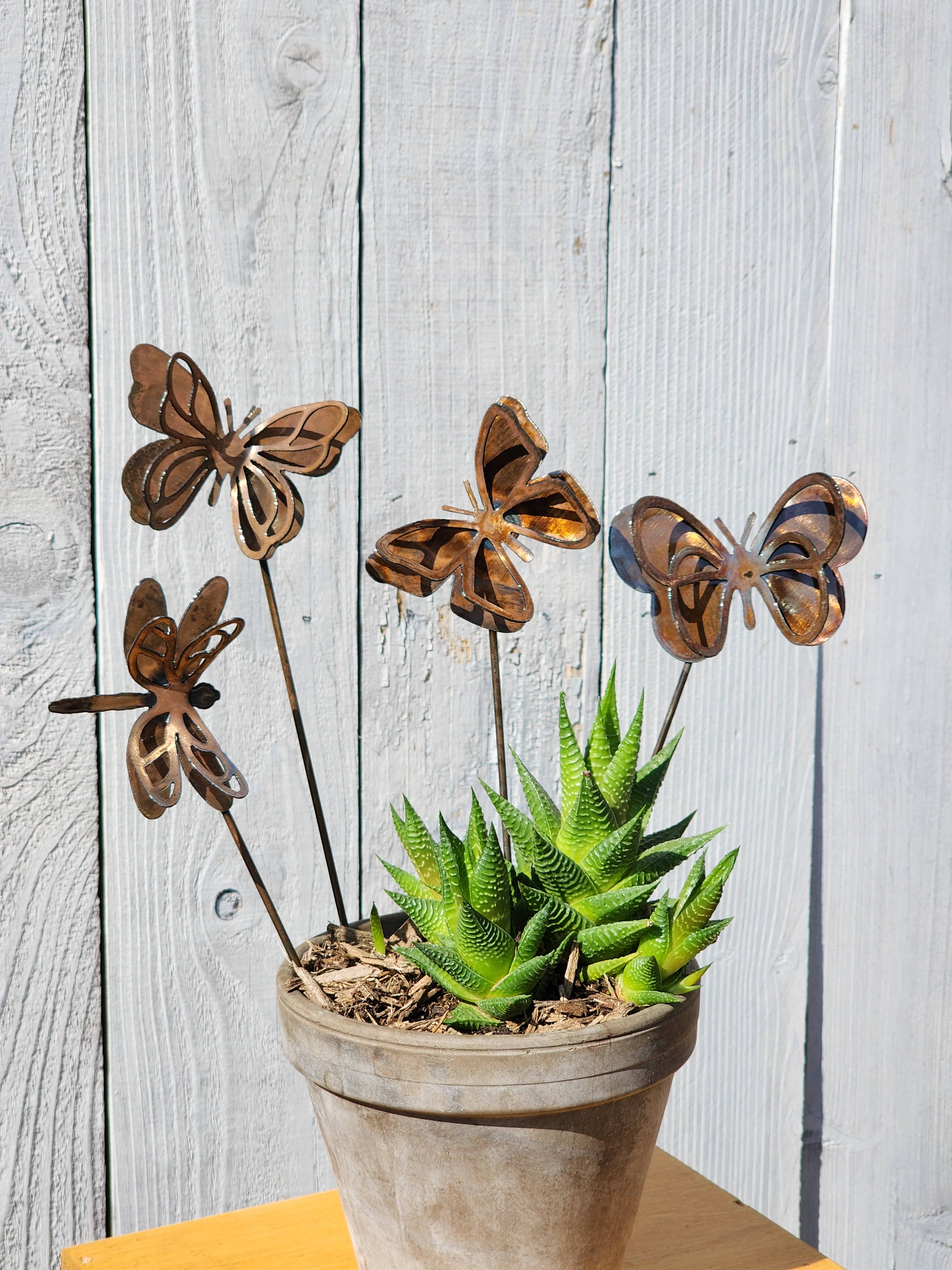 Rustic Metalz - Wholesale Tuin/gazongrondpennen/pinnen - Dragonfly - Dragonfly tuinpaal voor binnen en buiten voor planten8