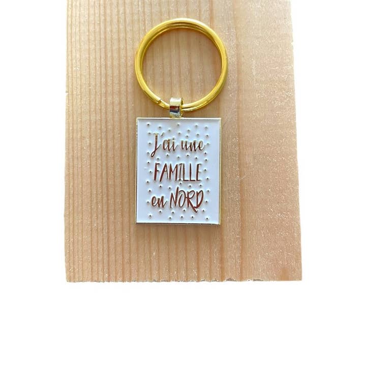 Keychain I have a family in the North for wholesale by Madame la mouette