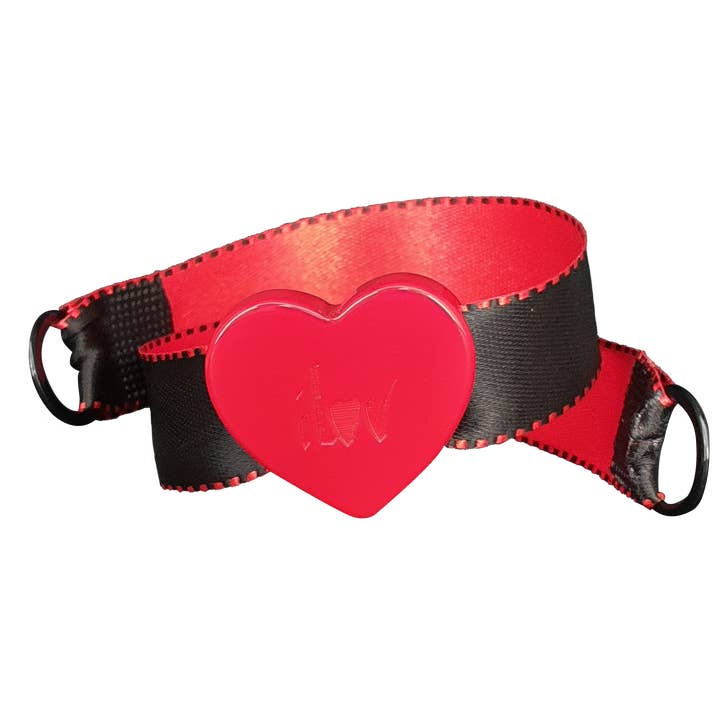 BRACELET EN SATIN ROUGE Ilov COEUR ROUGE pour la vente par Smartever Srl