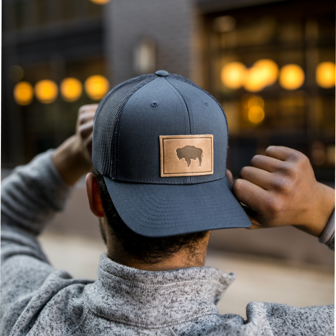 Range Leather Co. - Vente Casquette de camionneur – unisexe - Chapeau de buffle - Casquette de camionneur avec patch en cuir7