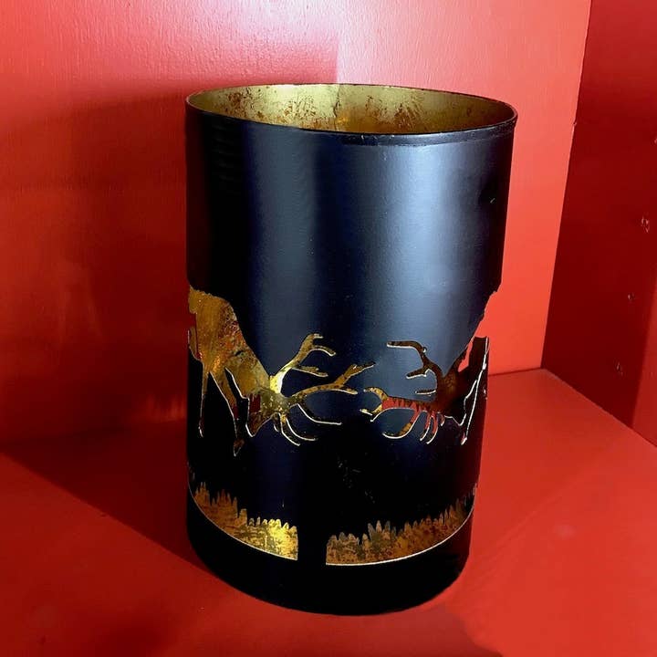 Black deer cutout tealight holder for wholesale by LES SCULPTEURS DU LAC