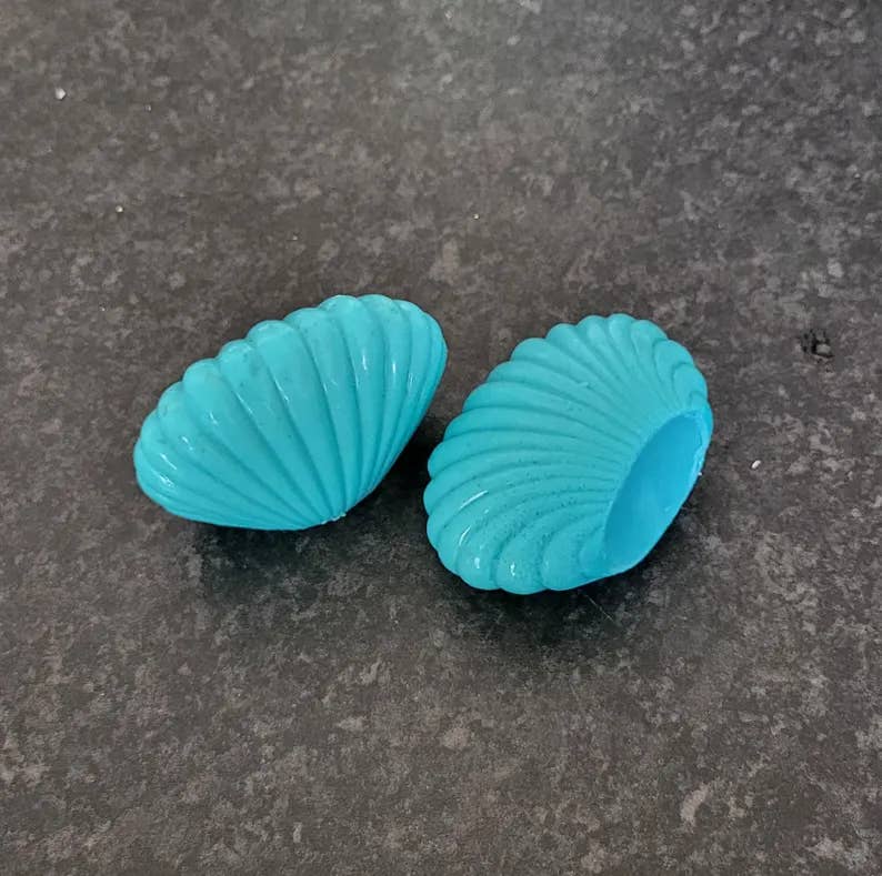 Carol's Candles & Gifts Ltd - Wholesale Bar Soap - Seashell guest soap—Lavender Blue pure essential oil