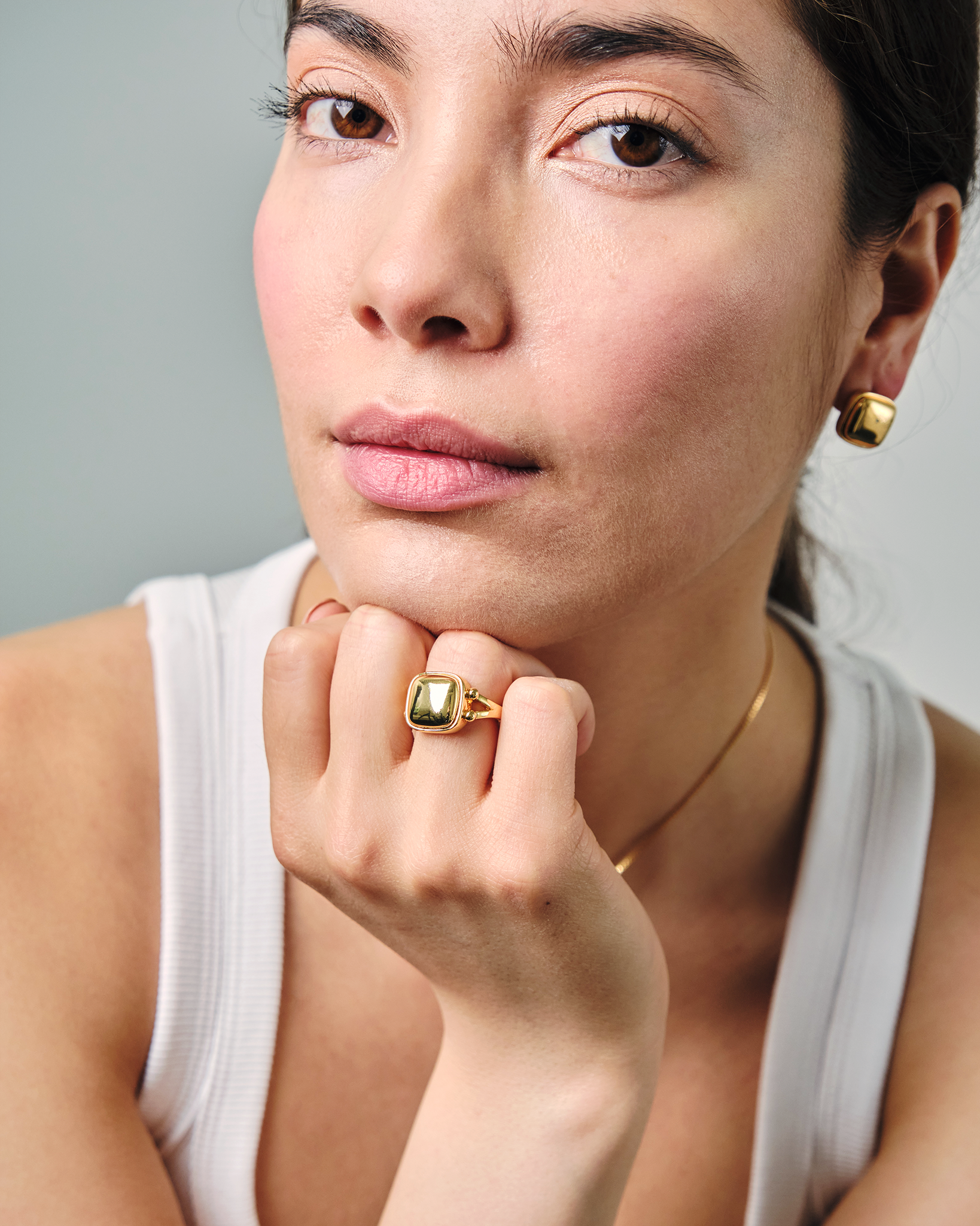 Sessori - Vente Bague de cocktail/de cérémonie - [Bague Carrée Sculptée en Or Cara 18K]4