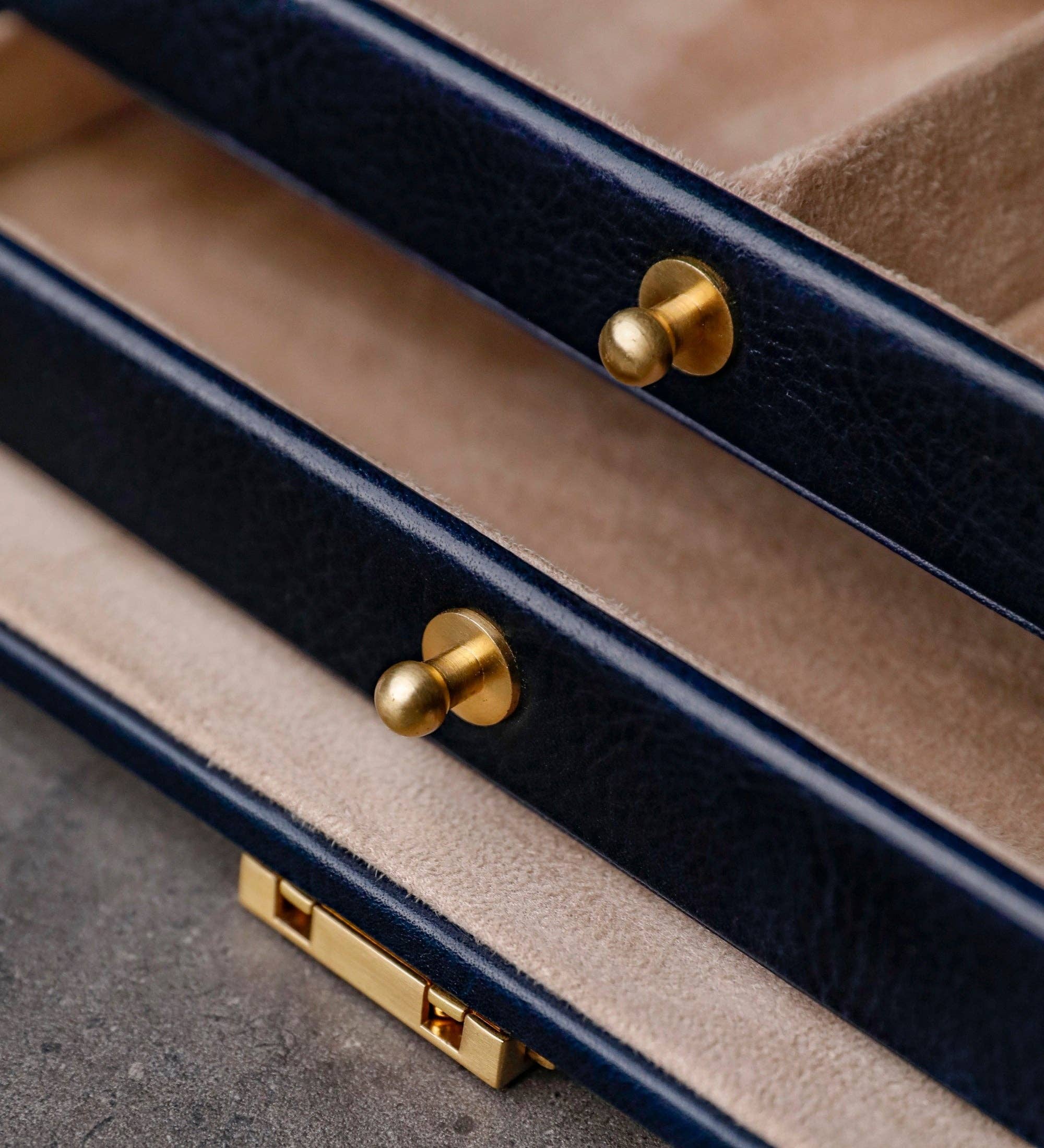 Time Resistance - Wholesale Jewellery box/organiser - Leather Jewelry Box for Women - Beloved26