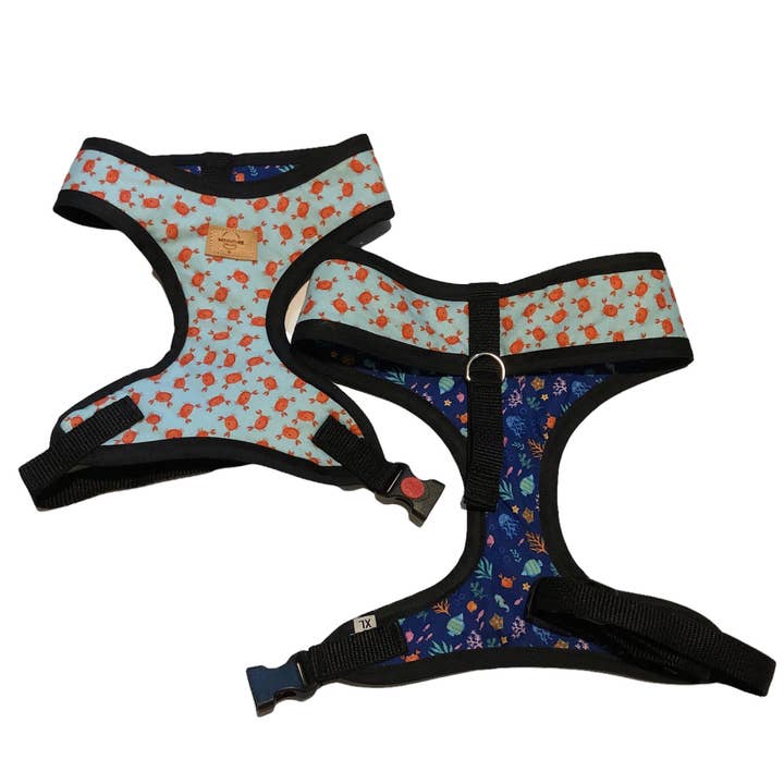 Reversible Small crab and blue sea word dog harness for wholesale by Mixnature Collars