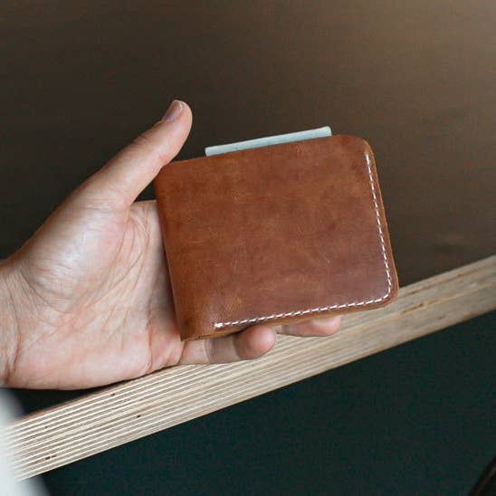 Artisan Streams – wholesale Wallet - Men’s – Men's bifold Leather Wallet Raw Brown3
