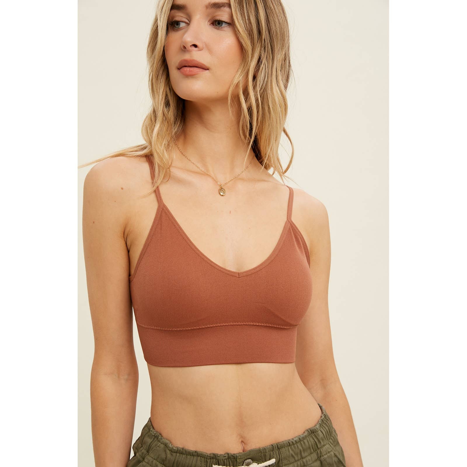 Wishlist Apparel - Vendita all'ingrosso Bralette - Donna - Bralette senza cuciture a coste con scollo basso sulla schiena / WL22-660613