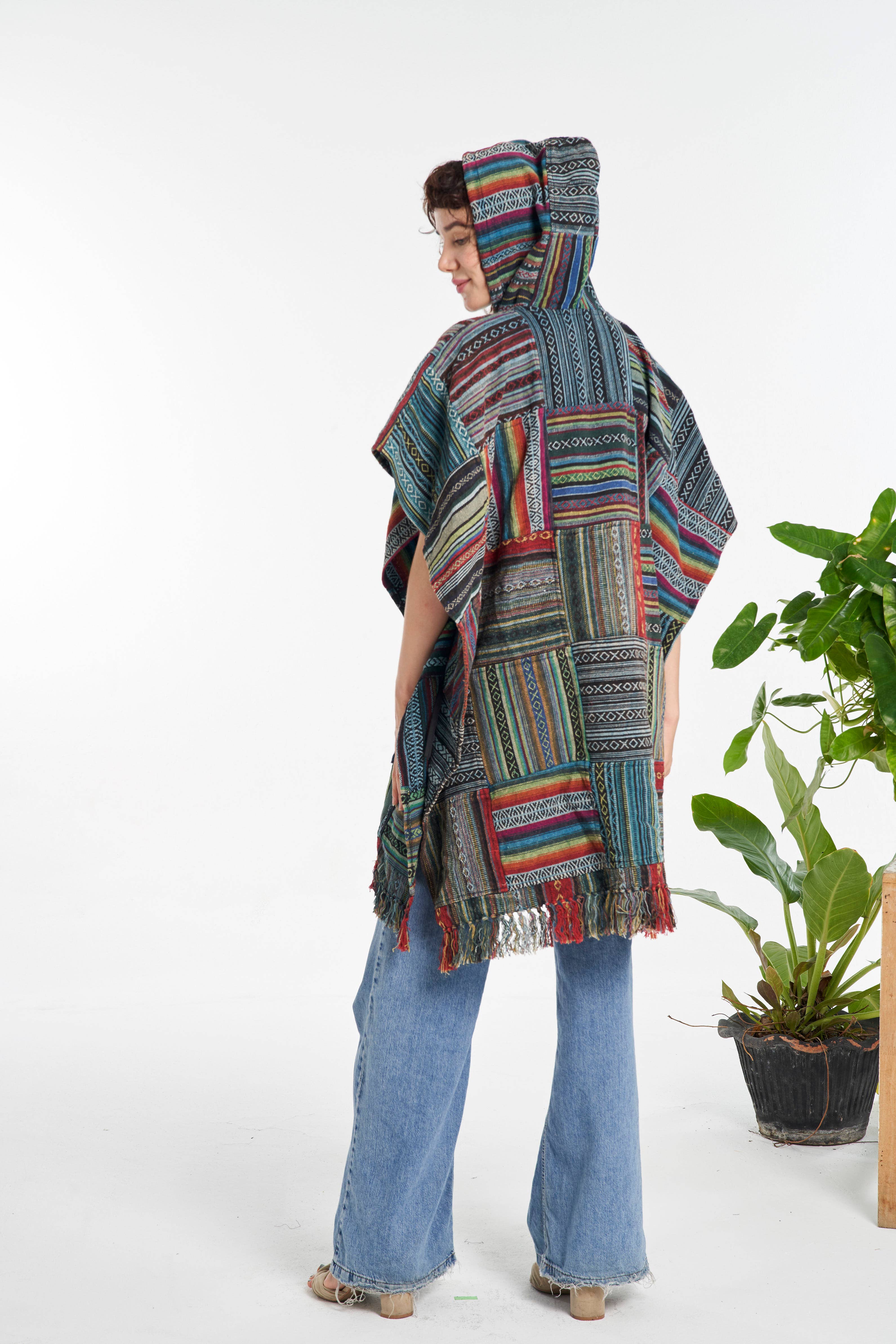 Diverse kleuren Poncho, uniseks (KT-1436) voor groothandel op Faire2