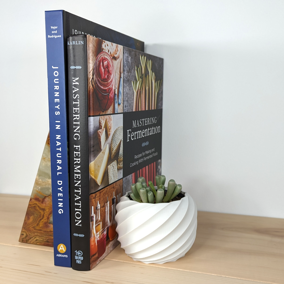 Lark & Anchor - Wholesale Plant Pot - 3D Printed Spiral Planters | Lightweight 2" 4" 6" sizes1