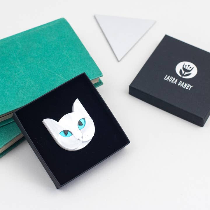 Laura Danby - Wholesale Brooch - White Cat Acrylic Brooch