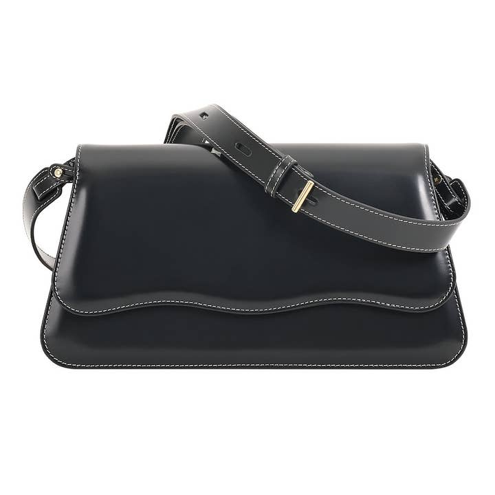 Anna Schwarz für den Großhandel von ROE OFFICIAL