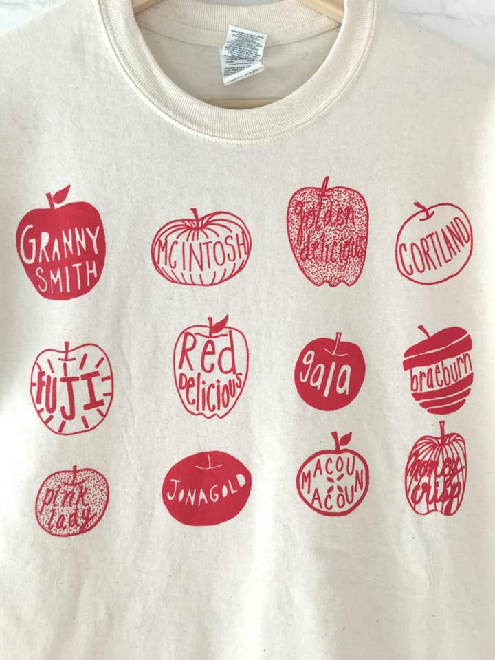 &Morgan - Wholesale Screen Printed T-Shirt - Women's - Apple Screen Print T-shirt, Fall Shirt3