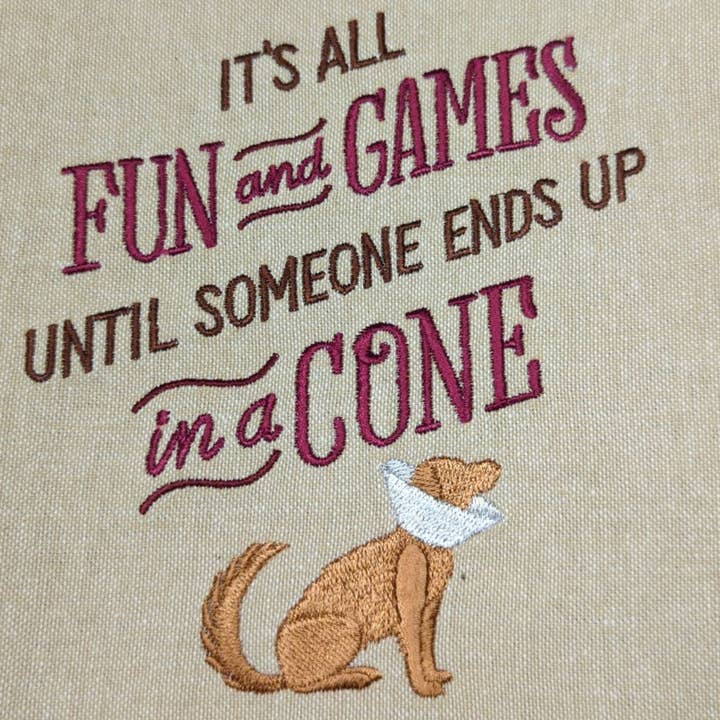 Sheryl's Stitchery Niche - Wholesale Theedoek - Leuke hond in een kegel geborduurde theedoek, keukendecor1