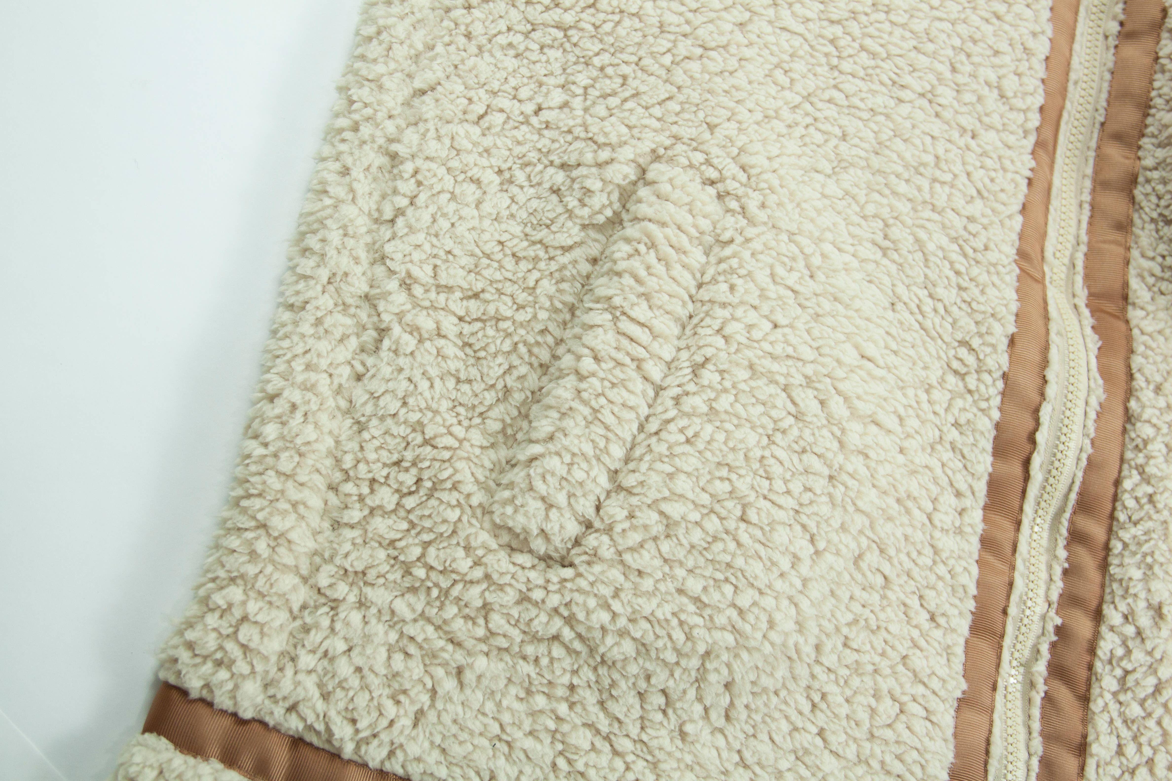 HIDDENBRAND - Wholesale Fur/Faux Fur Coat - Women's - Aztec patchwork sherpa zip coat6