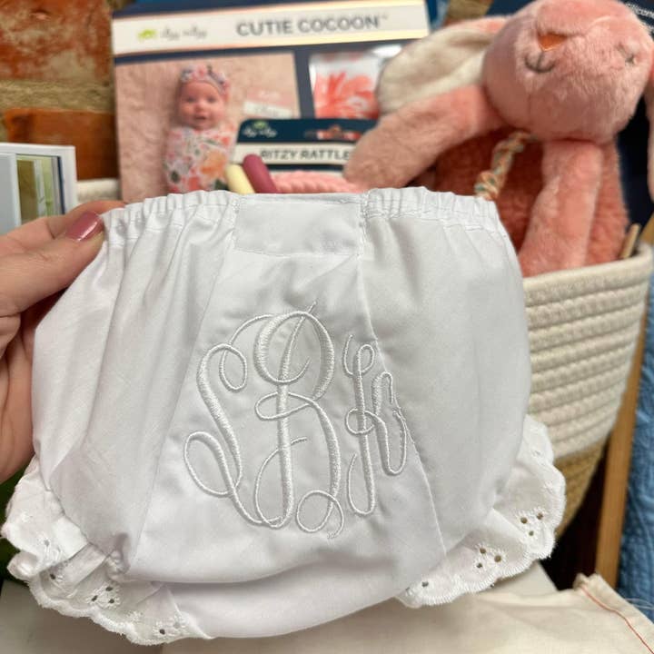 Braguitas de bebé con monograma para venta al por mayor de Making It Personal