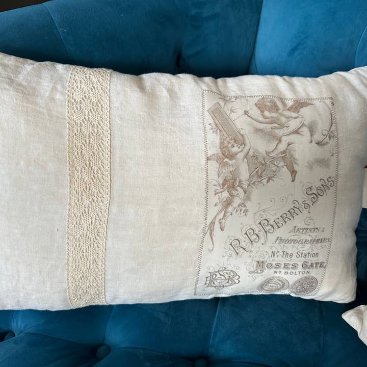 Old linen cushion with old lace reprography for wholesale by La marquisette